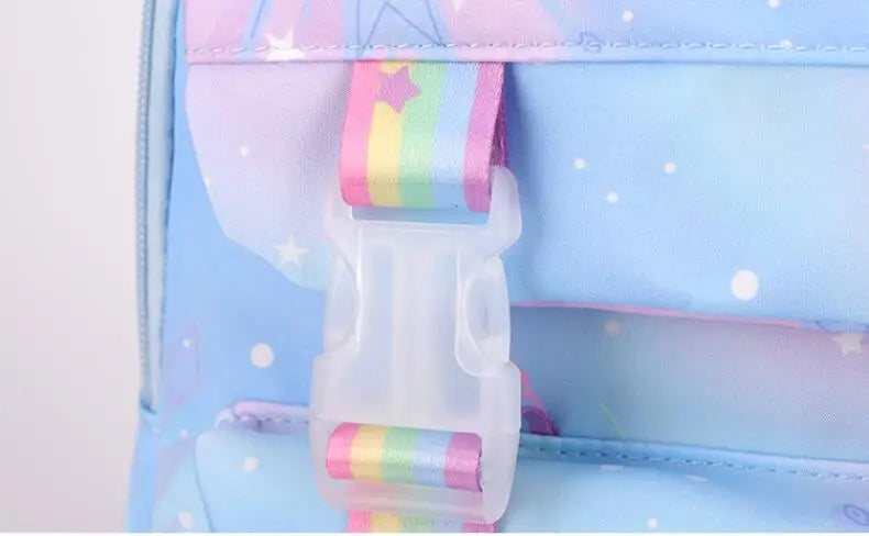 Disney Frozen Anna & Elsa Backpack – Stylish & Durable School Bag for Girls, Teens & Travel!