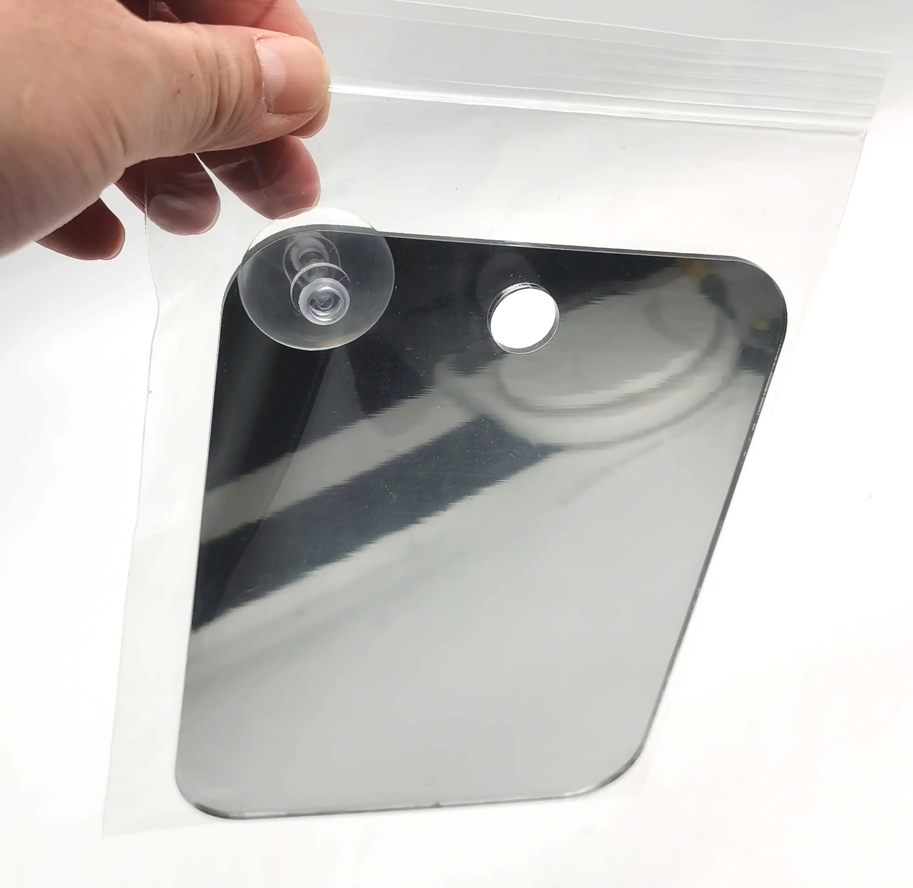 Fog-Free Acrylic Travel Mirror – Unbreakable Wall Suction Mirror for Shaving & Makeup
