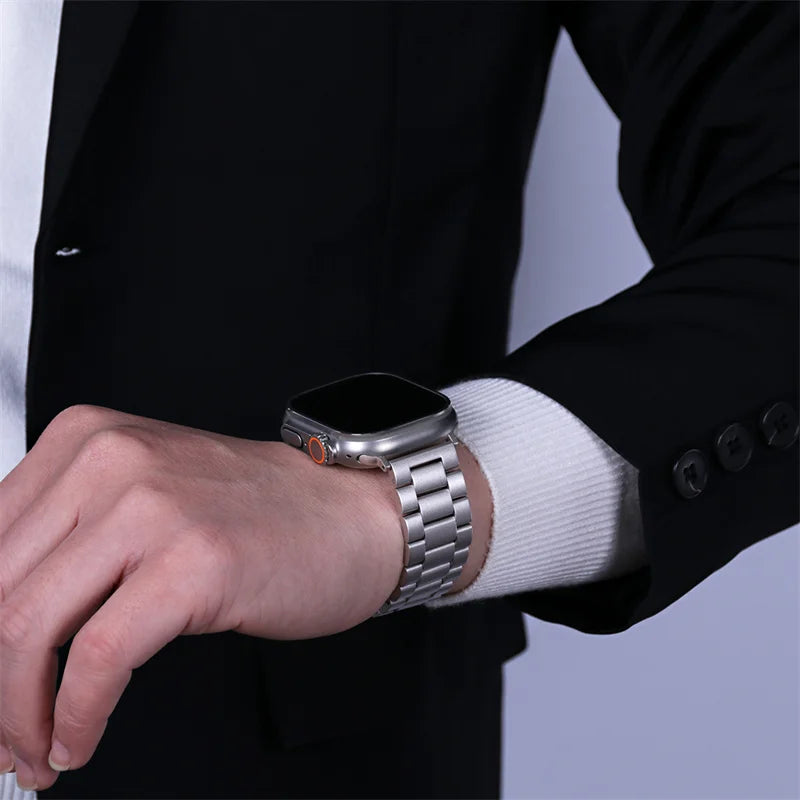 Premium Stainless Steel Strap for Apple Watch – Elegant Metal Bracelet (Ultra/Series 10/9) ✨