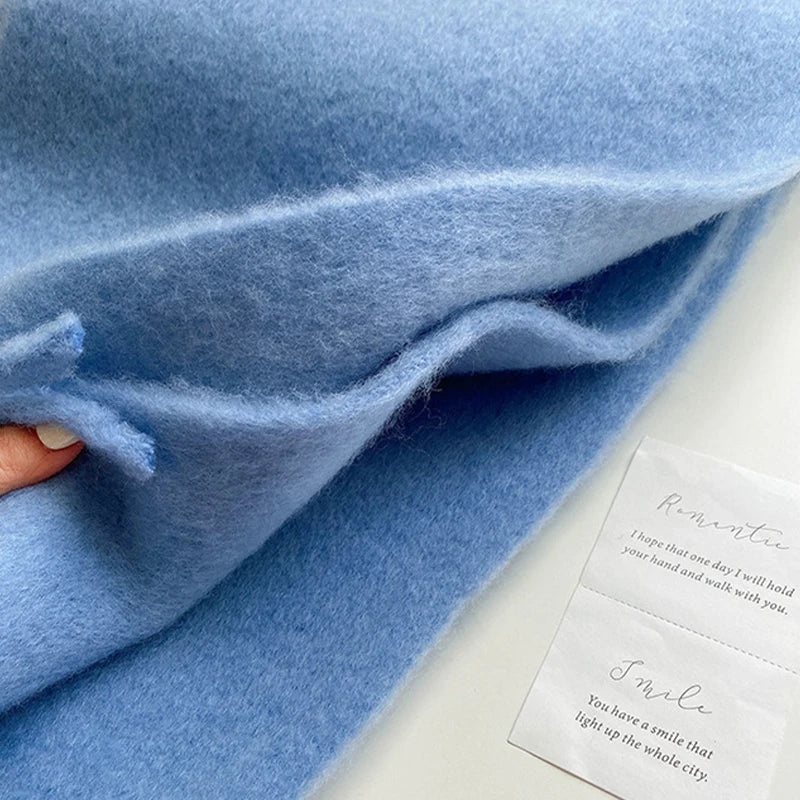 Luxury Cashmere-Feel Winter Scarf – Soft, Warm & Stylish Shawl Wrap with Tassels for Women!