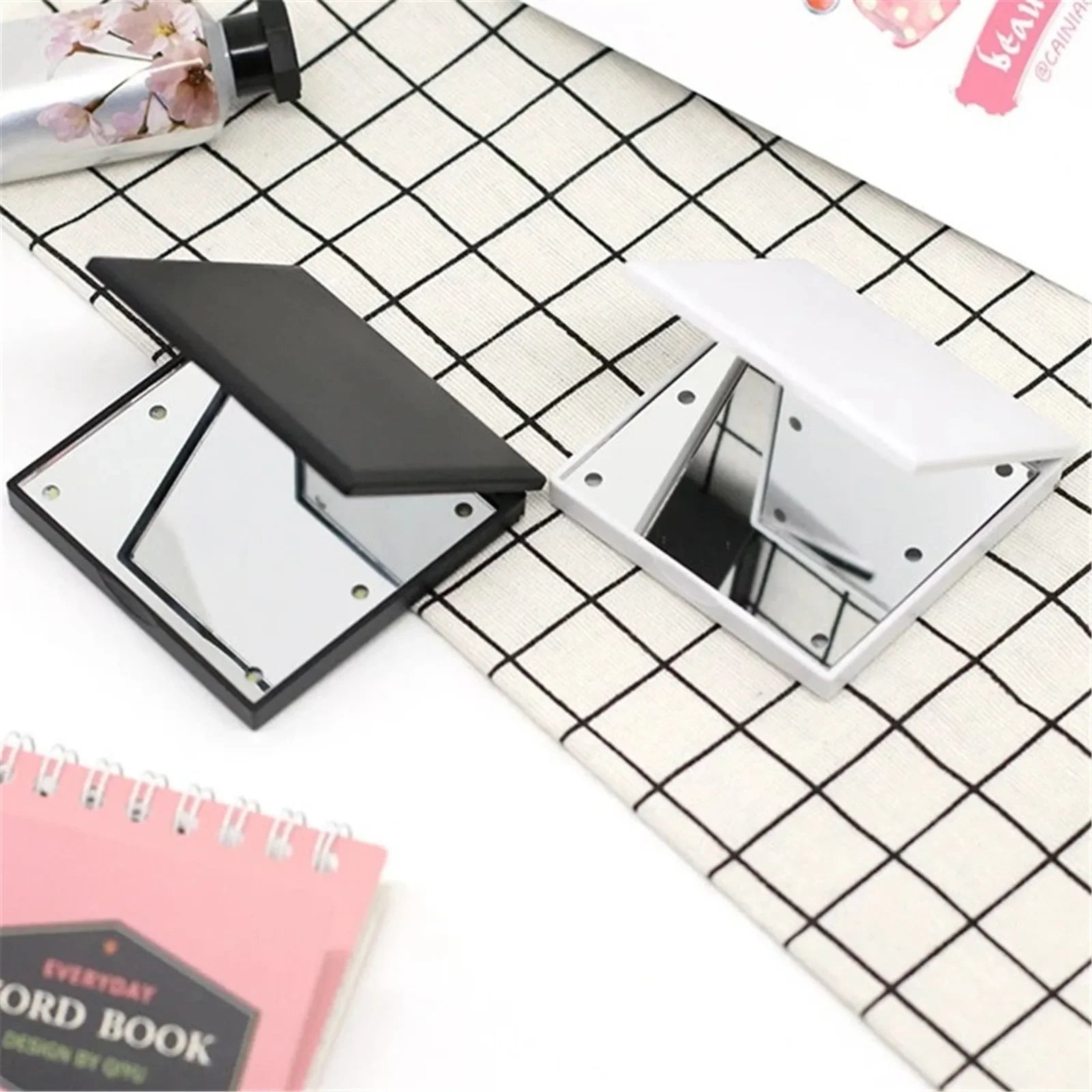 Foldable LED Makeup Mirror – Compact & Portable Lighted Pocket Mirror for Women