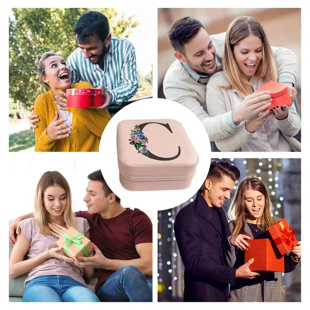 Stylish Travel Jewelry Case – Portable Organizer for Rings, Earrings & Necklaces