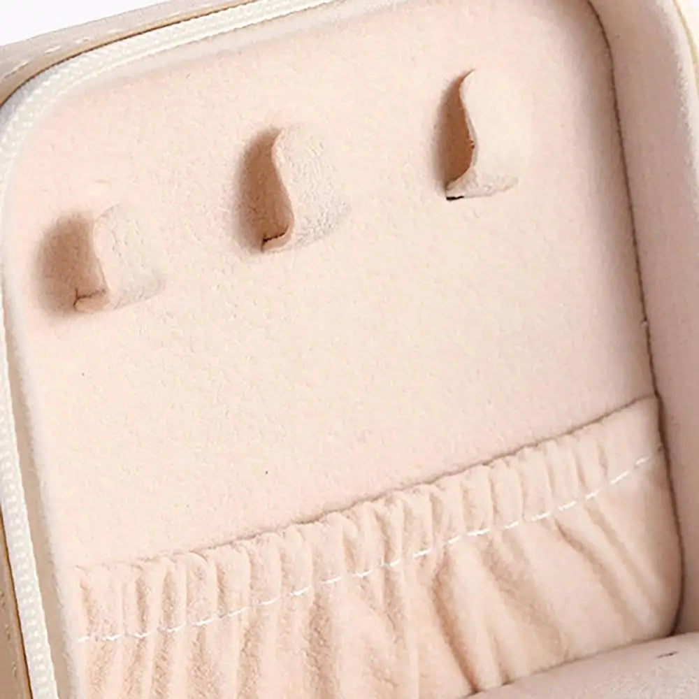 Stylish Travel Jewelry Case – Portable Organizer for Rings, Earrings & Necklaces