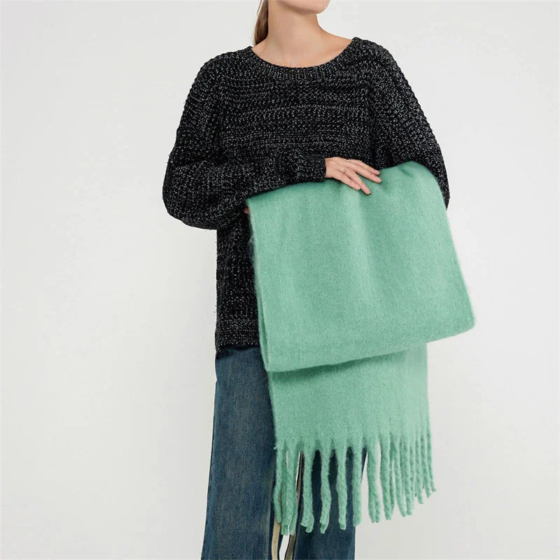 Luxury Cashmere-Feel Winter Scarf – Soft, Warm & Elegant Shawl Wrap with Tassels for Women!