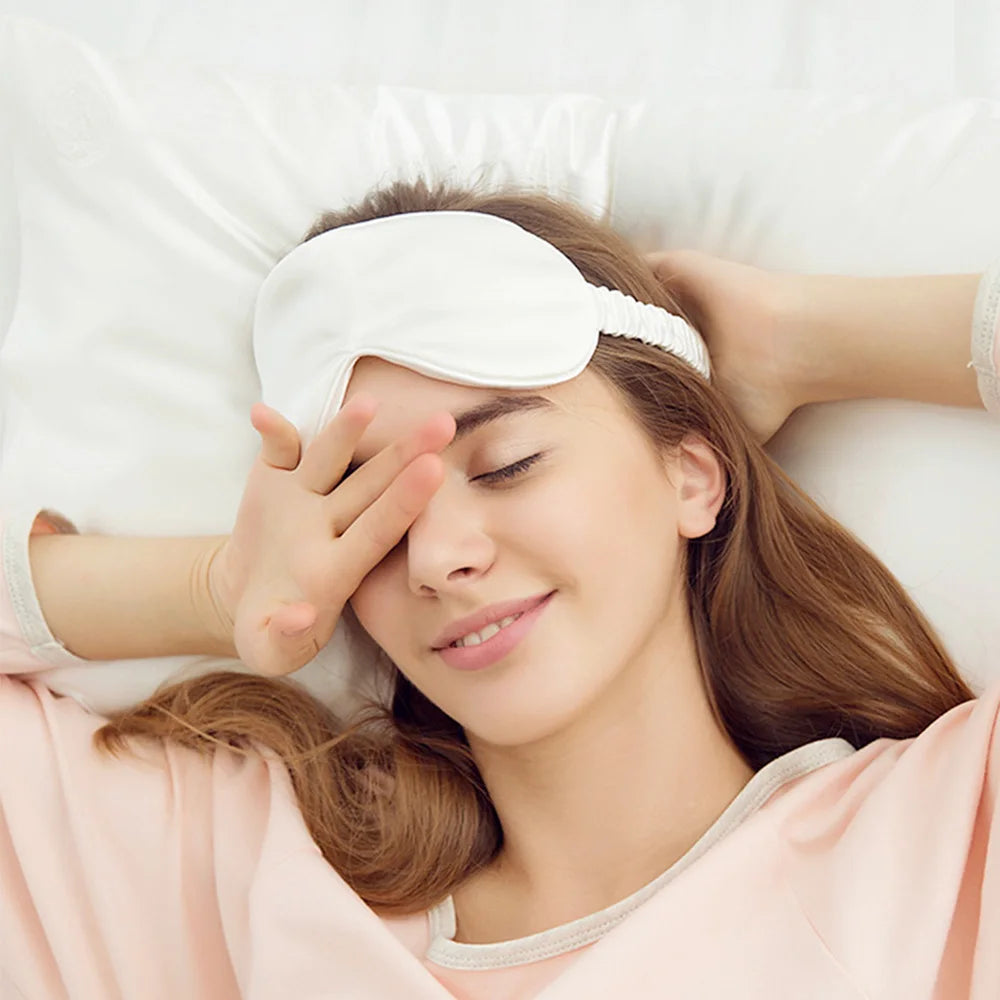 dropshipping 100% 3D Silk Sleep Mask Natural Sleeping Eye Mask Eyeshade Cover Shade Eye Patch Soft Portable Blindfold Travel
