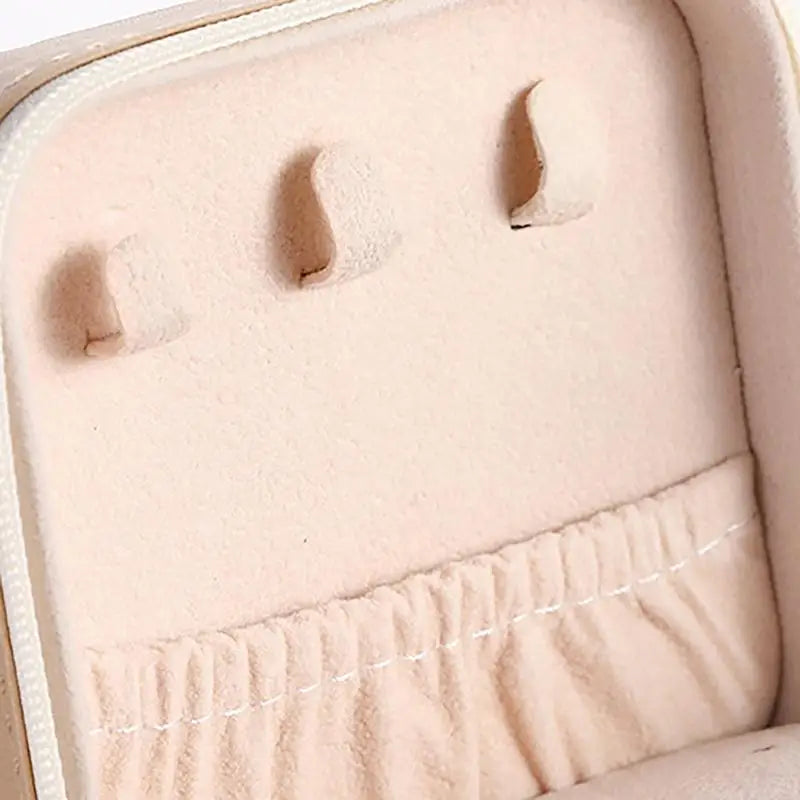 Stylish Travel Jewelry Case – Portable Organizer for Rings, Earrings & Necklaces