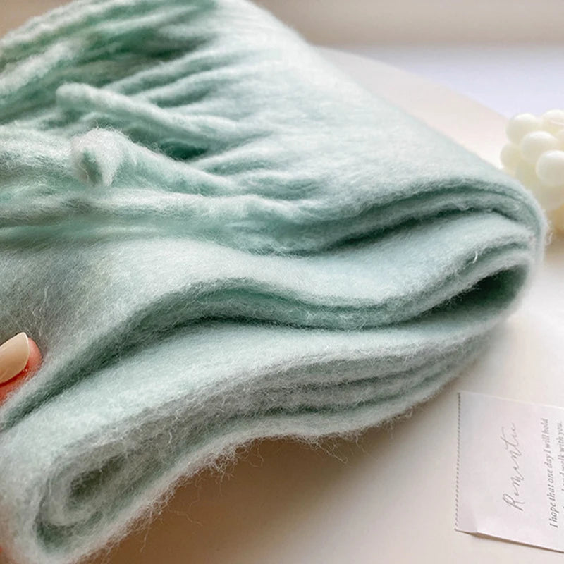 Luxury Cashmere-Feel Winter Scarf – Soft, Warm & Stylish Shawl Wrap with Tassels for Women!