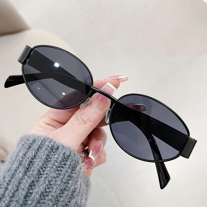 Fashion Retro Oval Sunglasses – Classic Metal Frame UV400 Shades for Men & Women ✨☀️