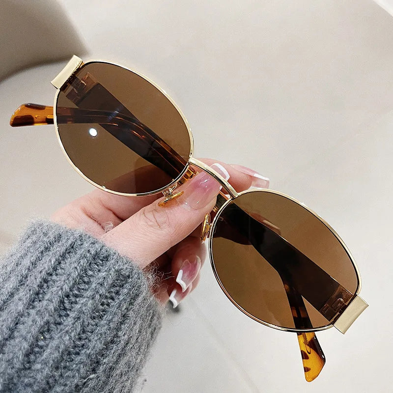 Fashion Retro Oval Sunglasses – Classic Metal Frame UV400 Shades for Men & Women ✨☀️