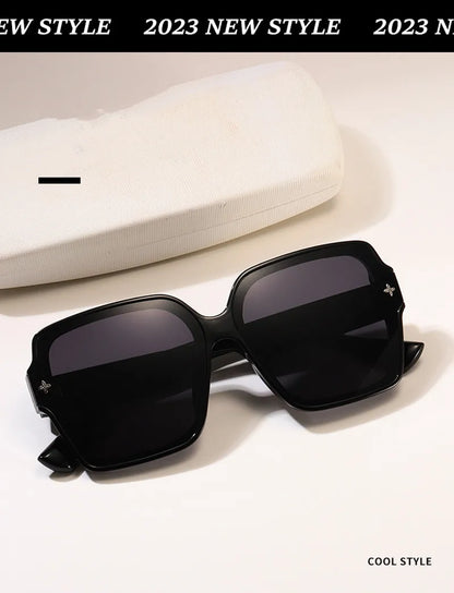 Luxury Women's New Retro Sunglasses Fashion Box Personalized Sunglasses Outdoor UV Protection UV400 Large Frame Driving Glasses