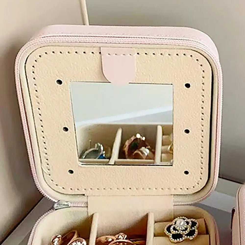 Stylish Travel Jewelry Case – Portable Organizer for Rings, Earrings & Necklaces