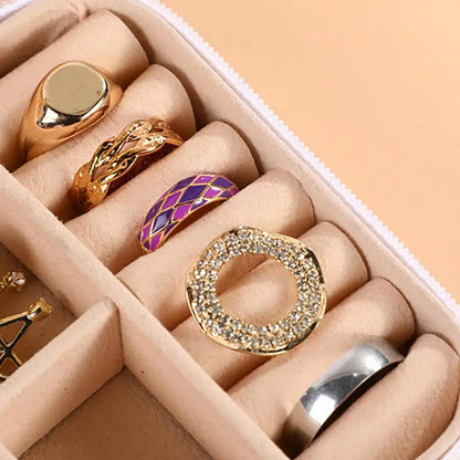 Stylish Travel Jewelry Case – Portable Organizer for Rings, Earrings & Necklaces