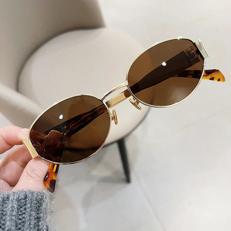 Fashion Retro Oval Sunglasses – Classic Metal Frame UV400 Shades for Men & Women ✨☀️