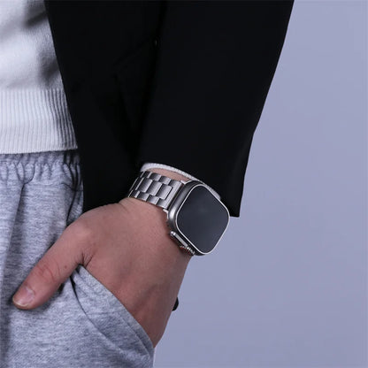 Premium Stainless Steel Strap for Apple Watch – Elegant Metal Bracelet (Ultra/Series 10/9) ✨