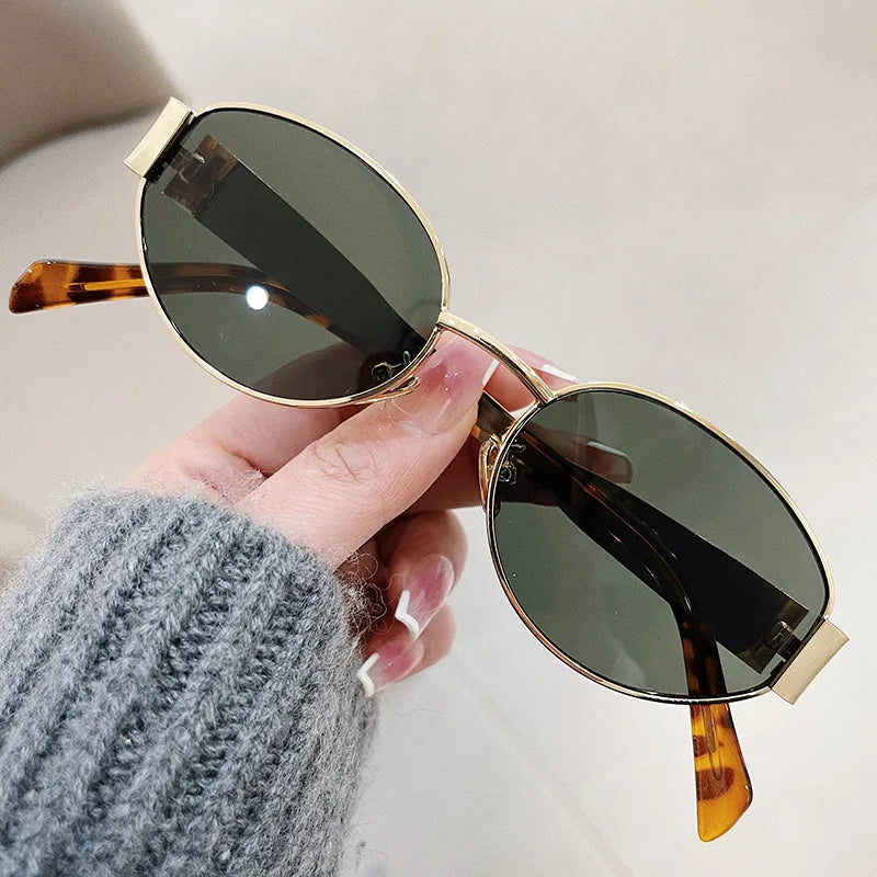 Fashion Retro Oval Sunglasses – Classic Metal Frame UV400 Shades for Men & Women ✨☀️